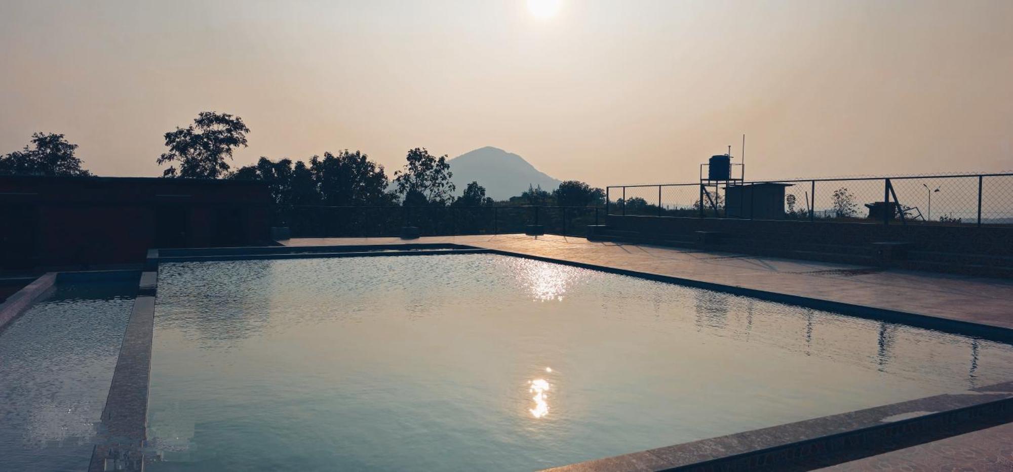 Misty Valley Resort Varagampadi 外观 照片
