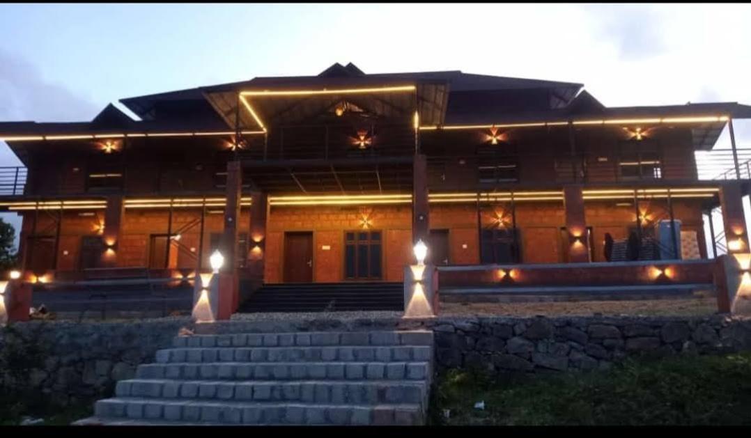 Misty Valley Resort Varagampadi 外观 照片